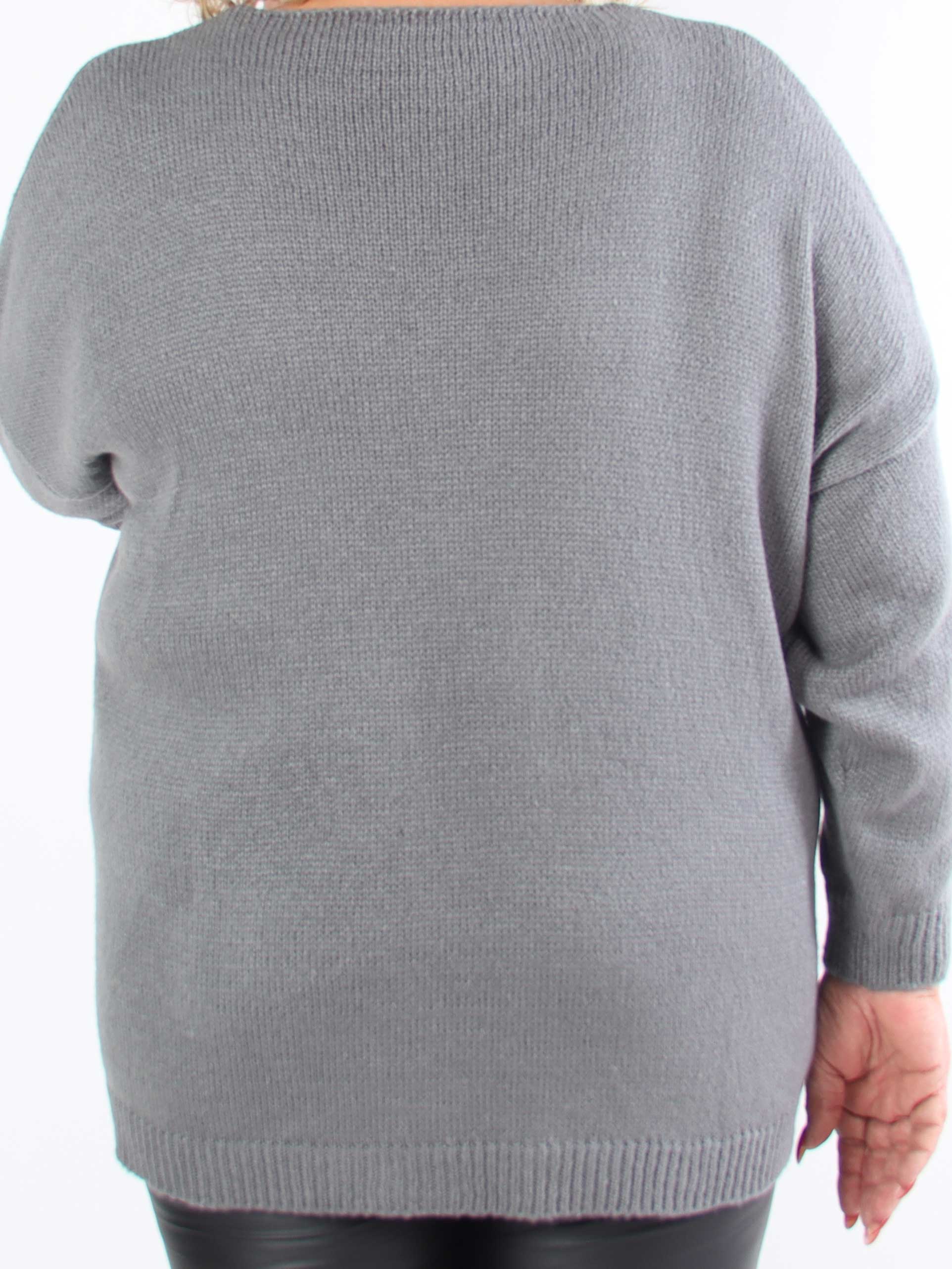 Delores - Plus size stickad tröja med blommönster och pärlor